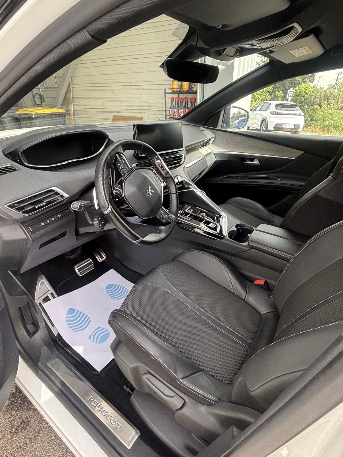 Intérieur automobile propre